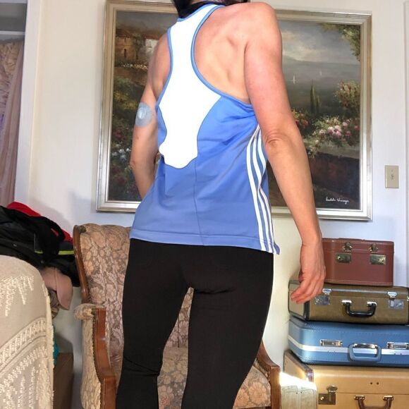 Adidas active fitness athletic top - Picture 2 of 5